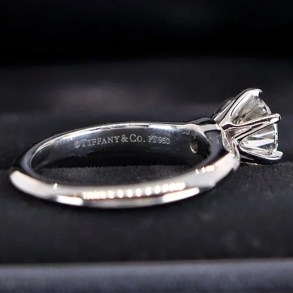 20375 Tiffany & Co. Platinum 1.01ct I VS1 Round Diamond Engagement Ring